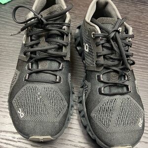 On Cloud Running Sneakers Women's